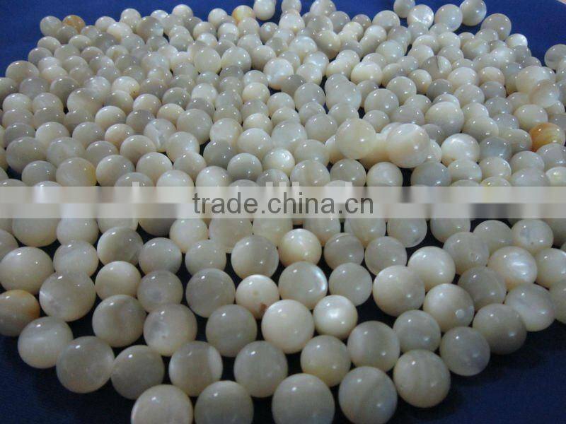 NU004-white lip mop shell pearl nuclei for pearl cultivation