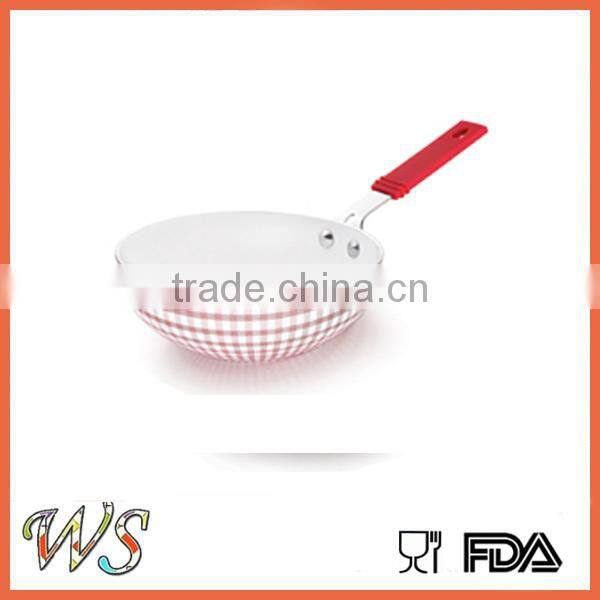 WS-DA244 cook pan with red handle