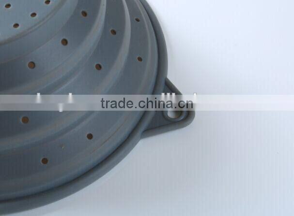 Silicone folding kitchenware colander with handle