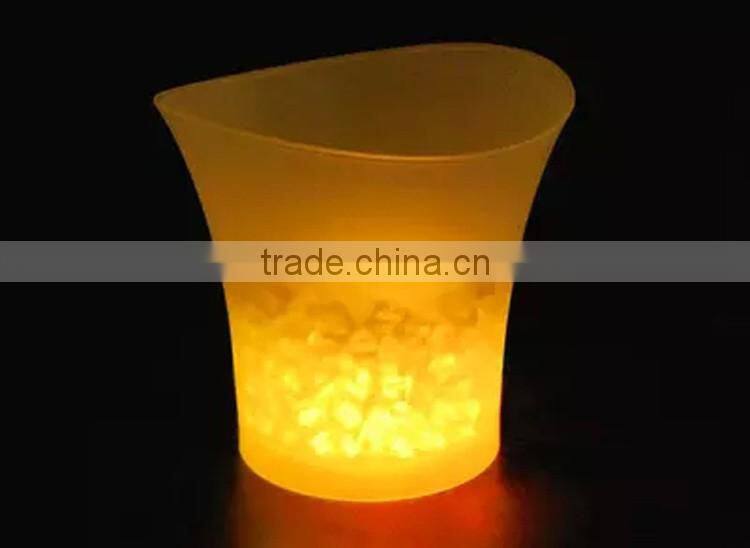 Nice-looking popular plastic ice bucket
