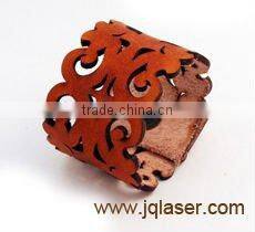 Souliers/ Botte/ Boots/ Sac en cuir- Ciseler en creux et Decouper