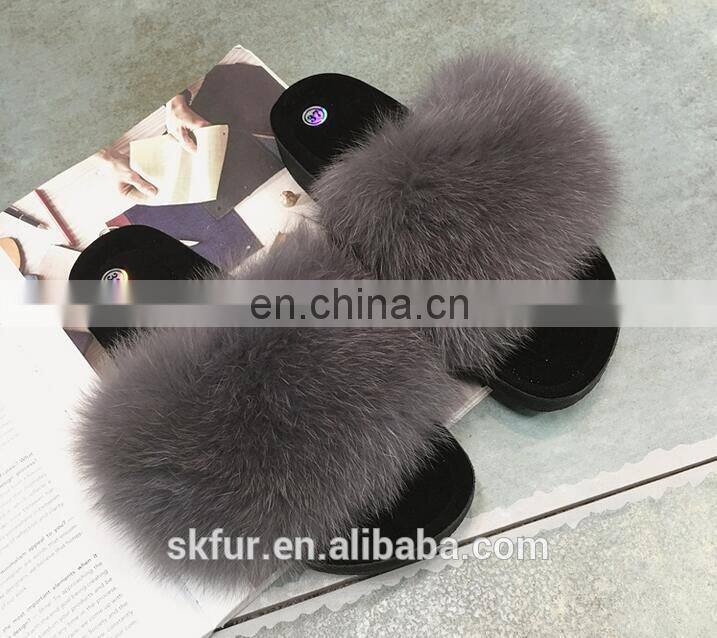 Factory supply stylish and soft real fox fur slide sandals for women