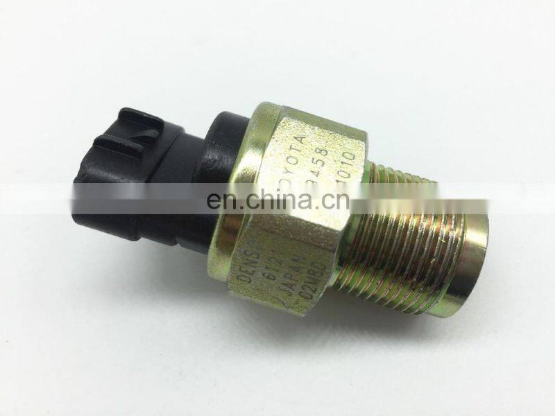 Fuel Rail Pressure Sensor 8945871010 for Toyota Hilux 2AD-FTV OEM# 89458-71010