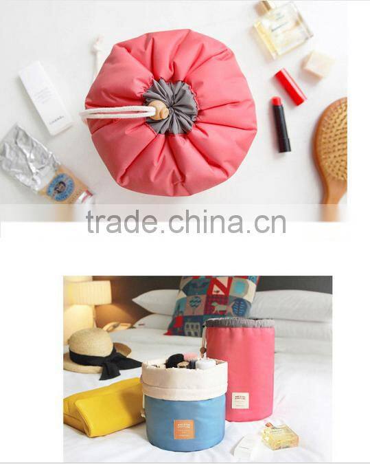Cylindrical bundle mouth portable nylon cosmetic bag