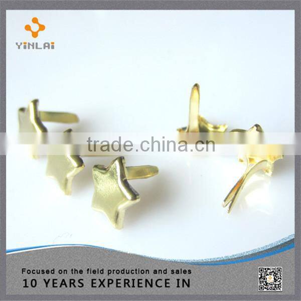 Metal buttons shaped brads