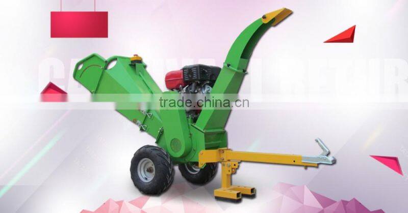 Petrol garden wood mulcher shredder