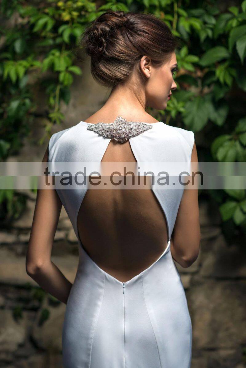 Newest Sexy Elegant Wedding Dress Olaso with Charming Cut on the Back