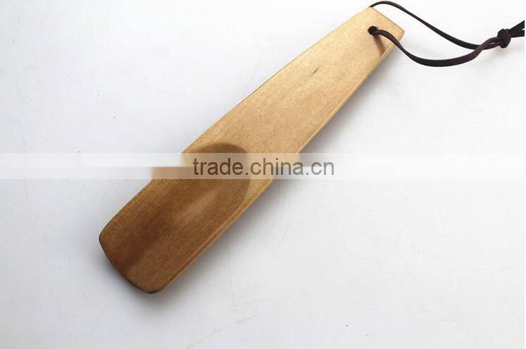 Wooden shoe horn
