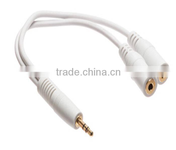 3.5mm Stereo Plug to Dual 3.5mm Stereo Jacks - White - 6 IN