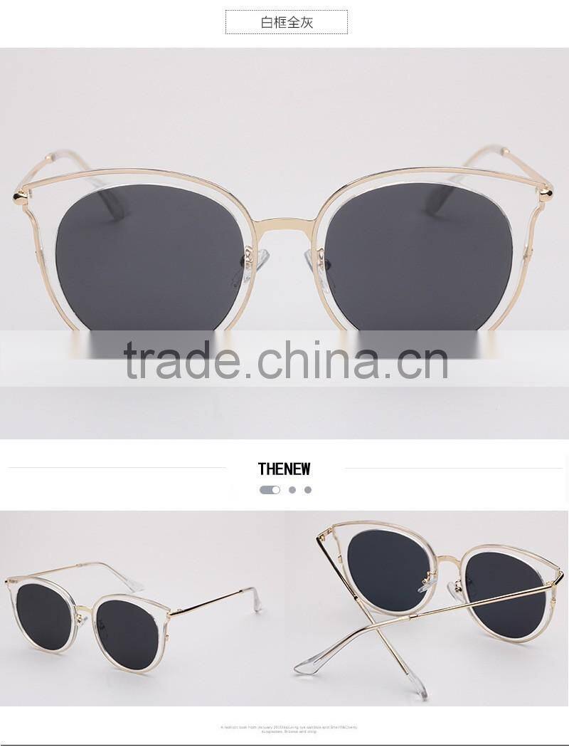 Women upscale retro transparent block sunglasses
