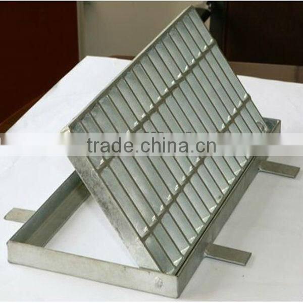 swimming pool gutter grating/stainless steel grating with gutter(factory)