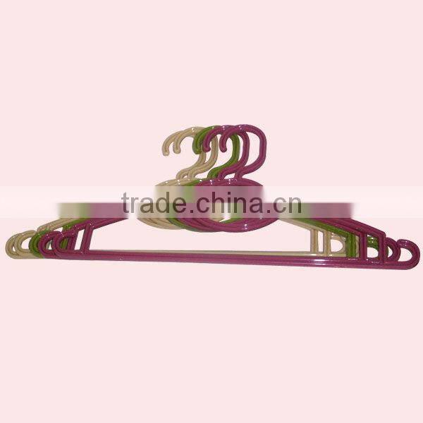 Plastic Hangers For Clothes