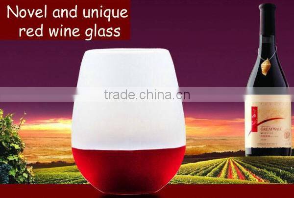 Translucent silicone rubber glass in wedding ceremony