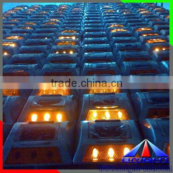 10KN LED Solar Road Stud, 2HZ, 800mAH LED Road Stud