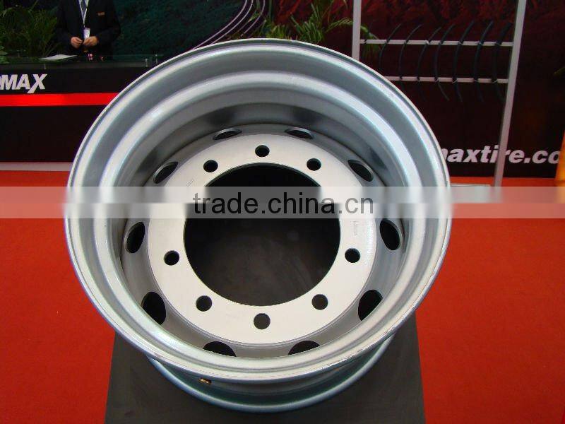 22.5*8.25 tubeless wheel