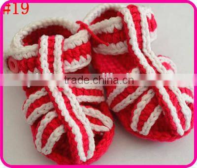 lovely baby knitted shoes fit to 0-12 month