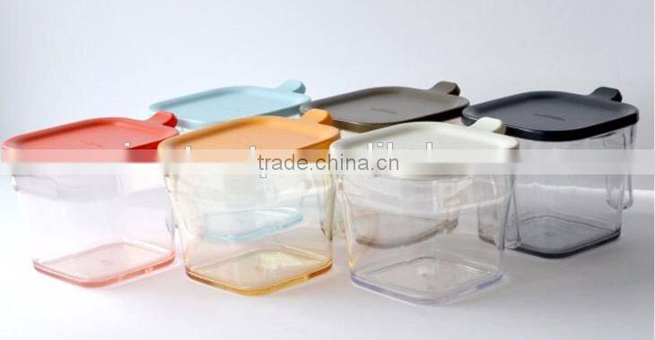 Functional stylish plastic container food packaging for spice
