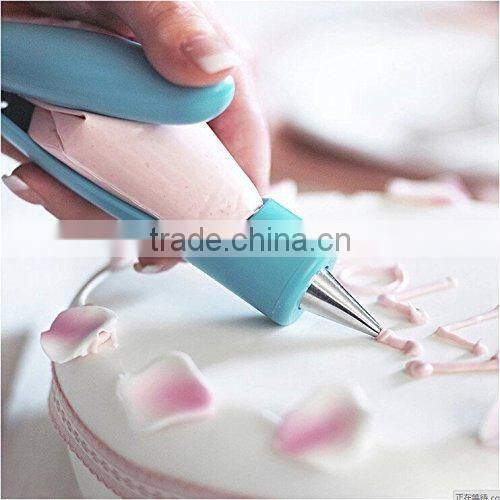 Icing Piping Bag Nozzle Tips Fondant Chocolate Cake Sugar Craft Decorating Pen Tool Set