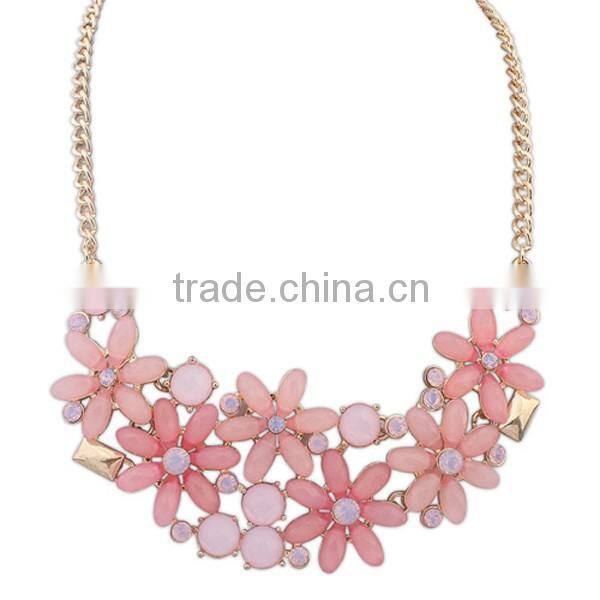 2016 wholesale fashion fresh flower statement necklace