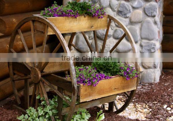 Western Country Wooden Wagon Wheel