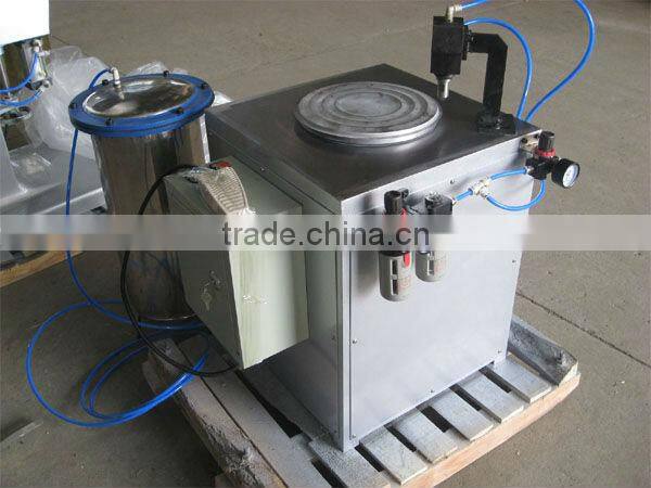 Semi-automatic glue injection machine for pail can lid