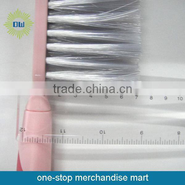 Fashion bed cleaning brush