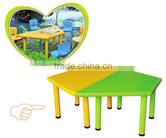 Kids writing table and chair bedroom set