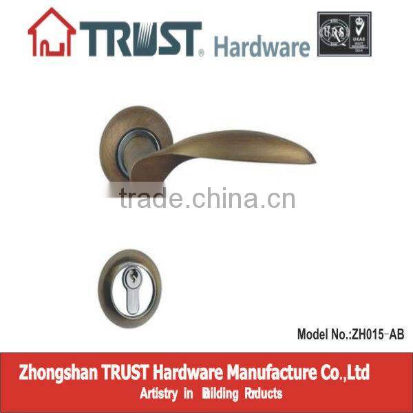 ZH015:TRUST Zinc Alloy Lever Door Handle with Escutcheon