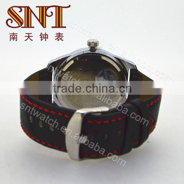 Sport quartz watch black leather strap with red lines
