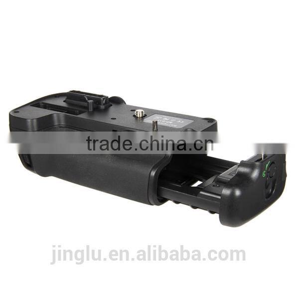 Battery Grip for Nikon D7000 as MB-D11 + 2 battery holders + ML-L3