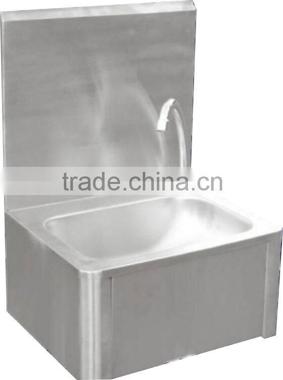 Luxury wall mounted drinking fountain