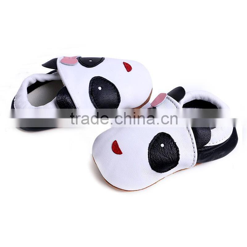 2016 New Fashion Leather Baby Girl Panda Shoes Cheap Cute Baby Crib Shoes