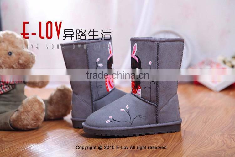2015 hot sales high quality and cheap women boot with fur