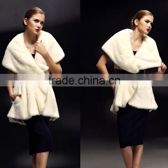2016/2017 Newest Design Long Style Women Winter Natural White Whole Skin Mink Fur Vest with Sleeveless and Big Turnover Collar