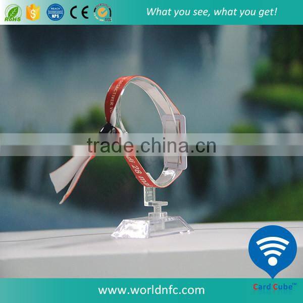 13.56MHz S50 RFID Custom Nylon Wristbands