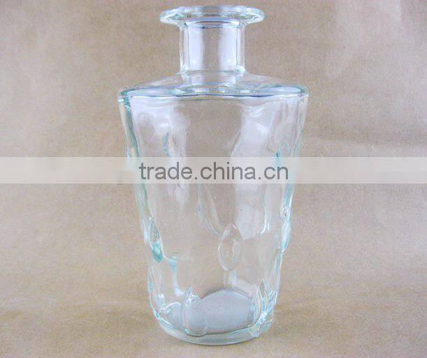 exquisite glass wine bottle / glassware