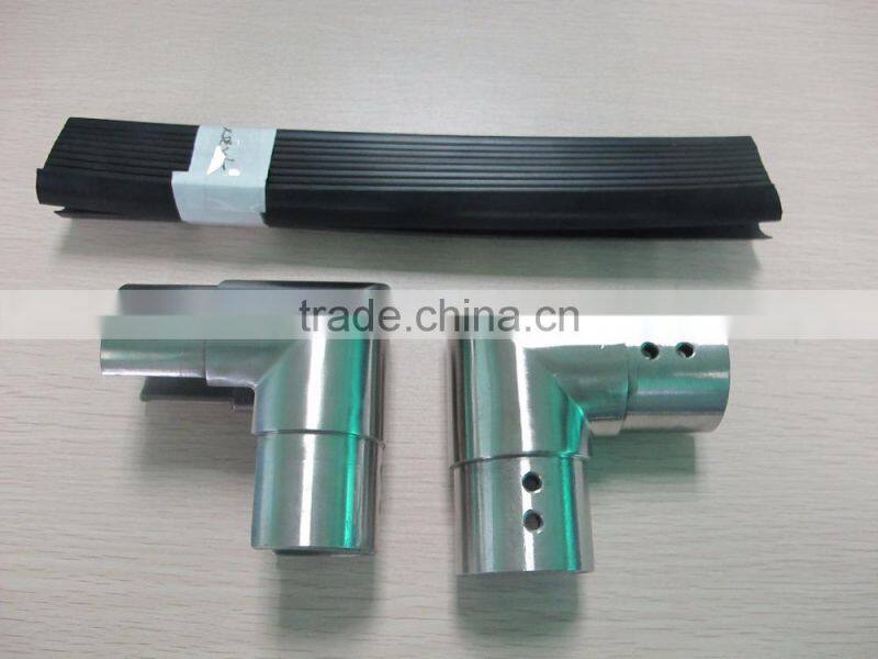 Stainless steel overflow pipe connector