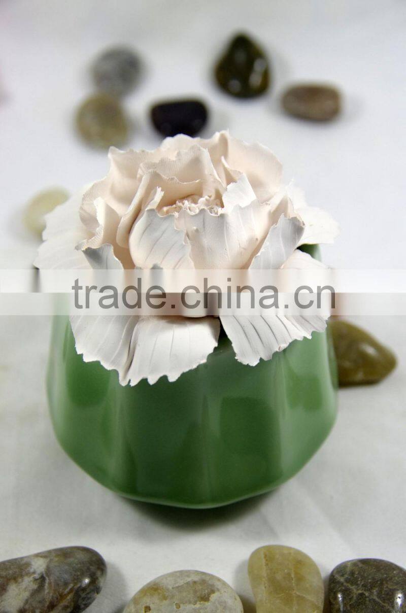 Natural lavender scented plaster flower fragrance diffuser with ceramic bottle