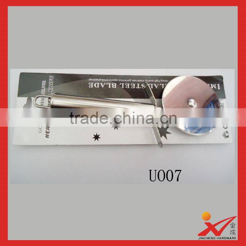 Pizza cutter stainless steel UO08 has figure