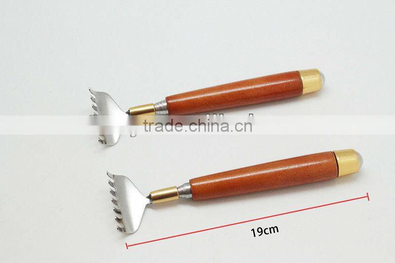 Telescopic Back Scratcher