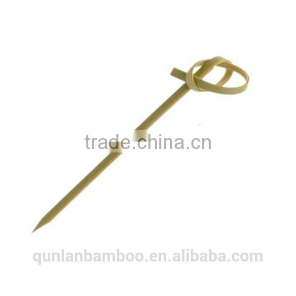 Round bamboo skewers and toothpicks