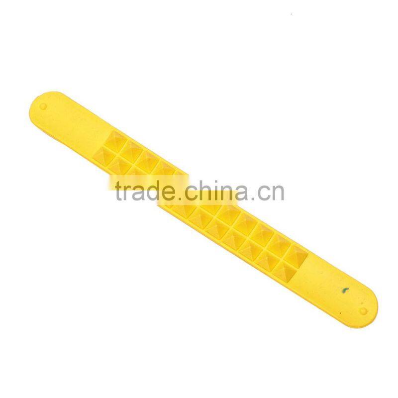 Zipper artwork silicone slap bracelet hand snap band promotional energy bracelet