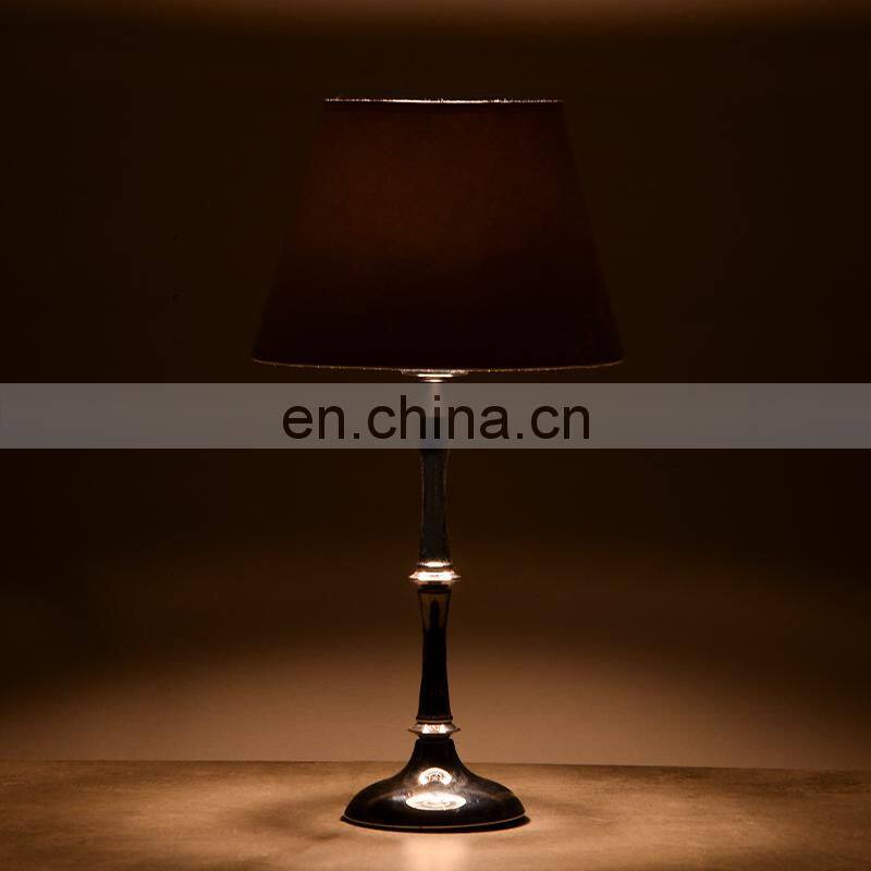 New design home metal table light and chic desk lamp for indoor room