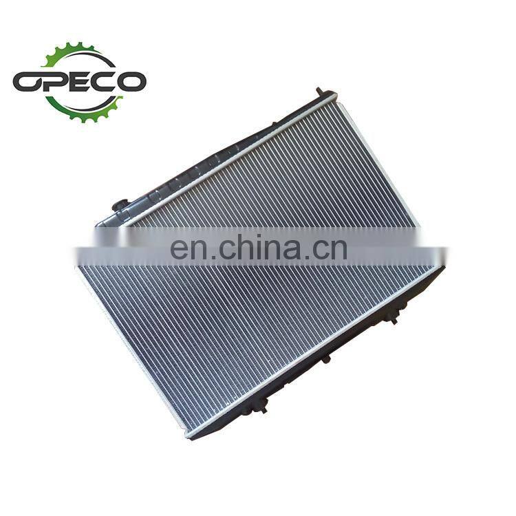 For Nissan radiator 21460-2S810 214602S810 450 688 32mm