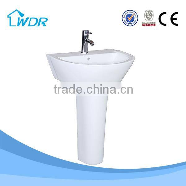 bathroom accessories wholesalers ceramic wash basin