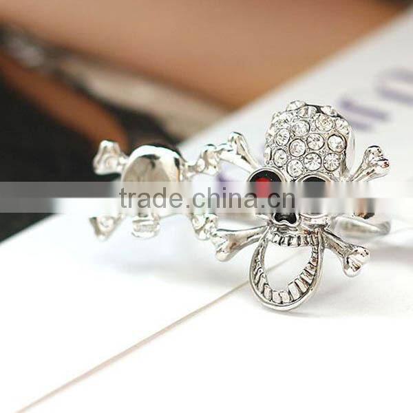 New Design Fashion Hot Selling Skull Two Finger Crystal Rings For Ladies