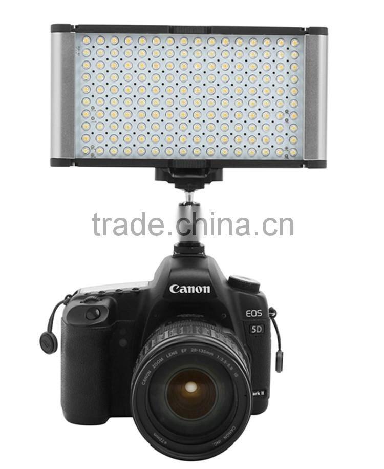 Top sale new pantent portable aviation aluminium alloy CRI95 on camera video led light
