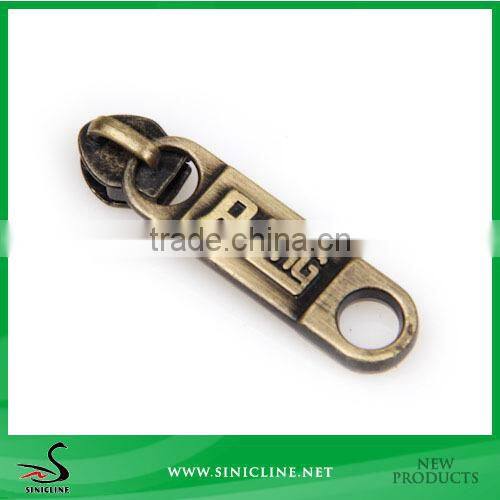 Sinicline Bronze-Coloured Embossed Logo Metal Zipper Puller for Garment,Bag