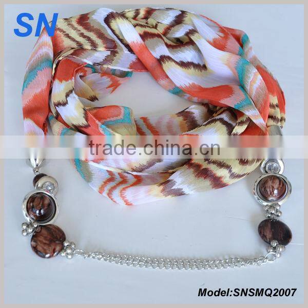 Beads chain pendant scarf color texture design scarf
