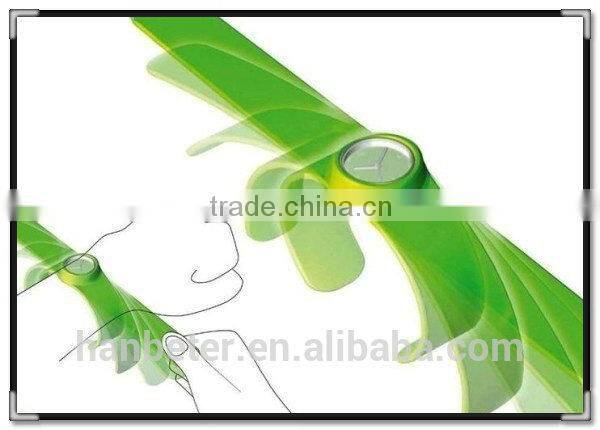 2014 latest hot sale unisex vogue colorful silicone slap watch digital ring watch